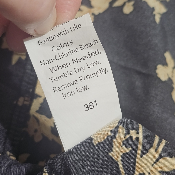 Boutique Black & Gold Floral High-Low Dress – NWT - Picture 10 of 12